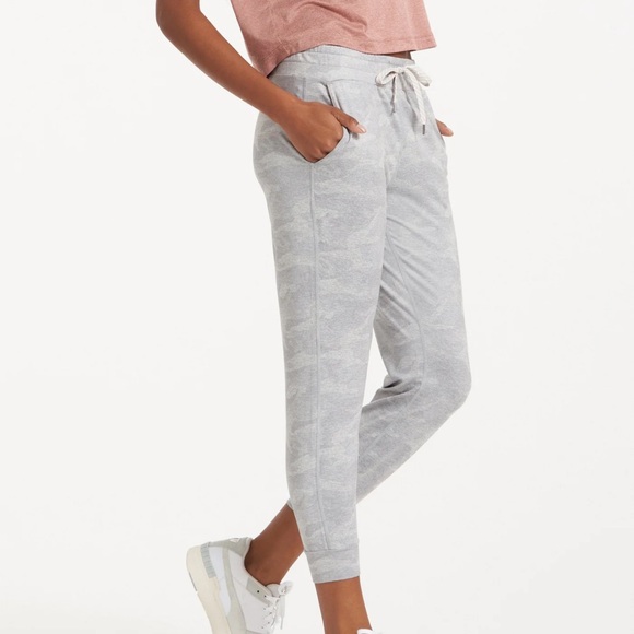 Vuori performance dreamknit camo jogger - Picture 7 of 7